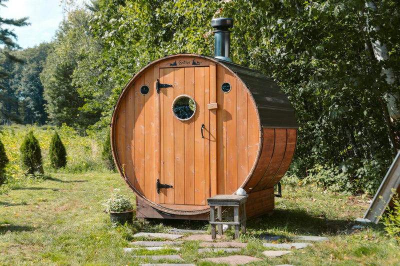 Indoor vs outdoor sauna